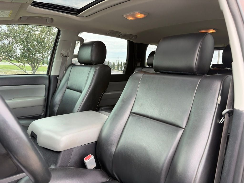 2019 Toyota Sequoia SR5 5.7L
