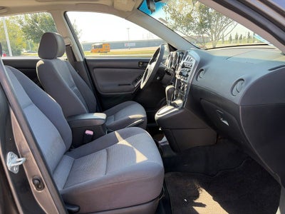 2005 Pontiac Vibe Base
