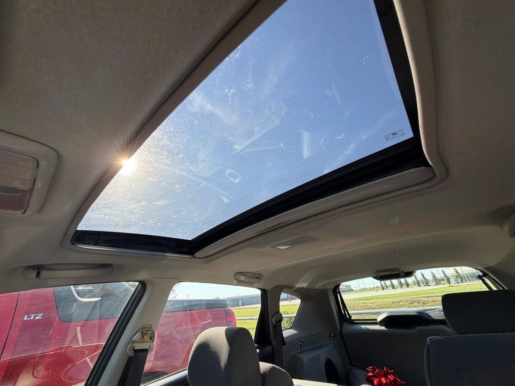 2005 Pontiac Vibe Base
