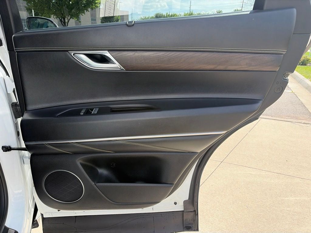 2024 Genesis GV80 2.5T