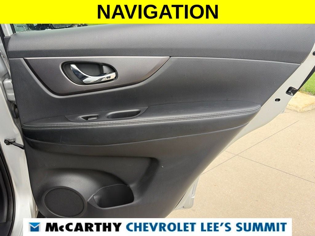2016 Nissan Rogue SV