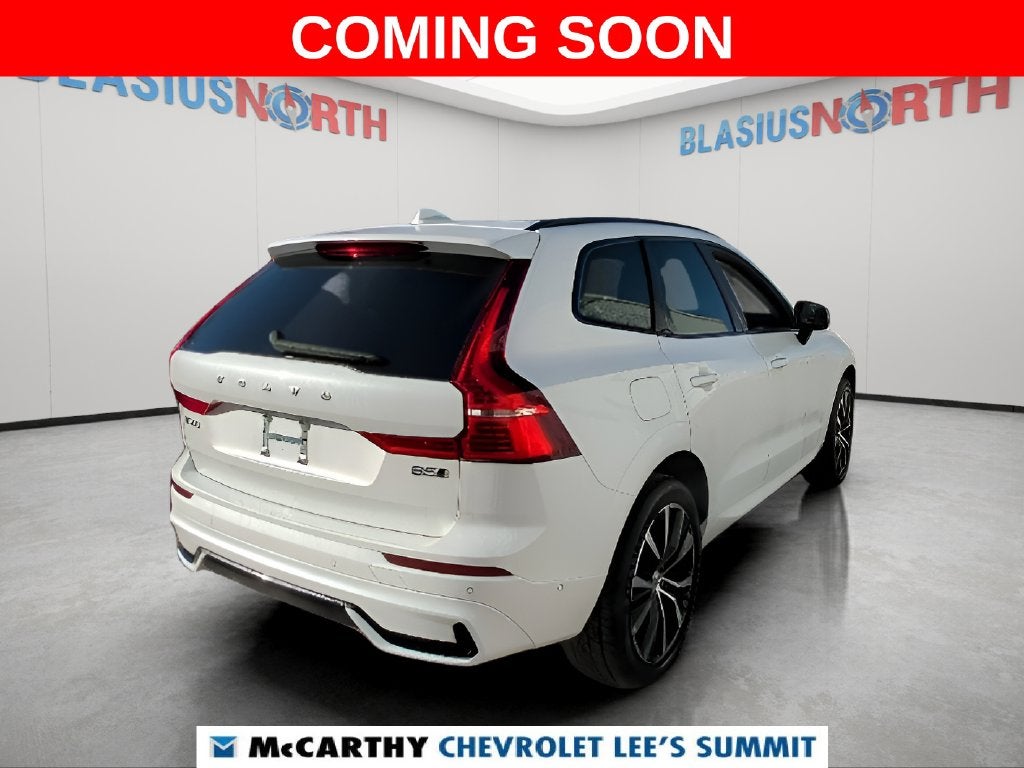 2024 Volvo XC60 B5 Plus Dark Theme