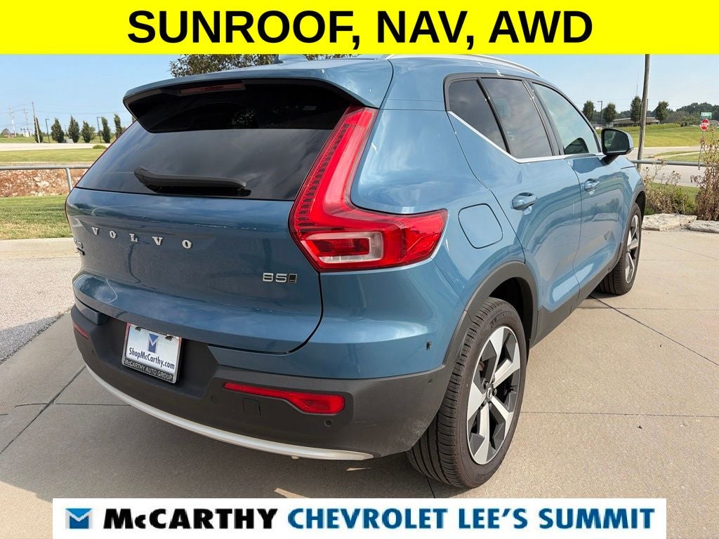 2025 Volvo XC40 B5 Plus Bright Theme