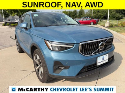2025 Volvo XC40 B5 Plus Bright Theme