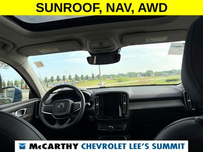 2025 Volvo XC40 B5 Plus Bright Theme