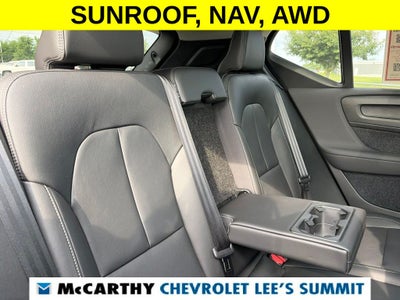 2025 Volvo XC40 B5 Plus Bright Theme