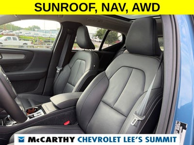 2025 Volvo XC40 B5 Plus Bright Theme