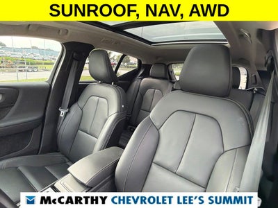 2025 Volvo XC40 B5 Plus Bright Theme