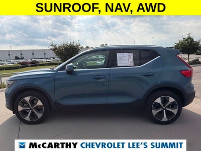 2025 Volvo XC40 B5 Plus Bright Theme