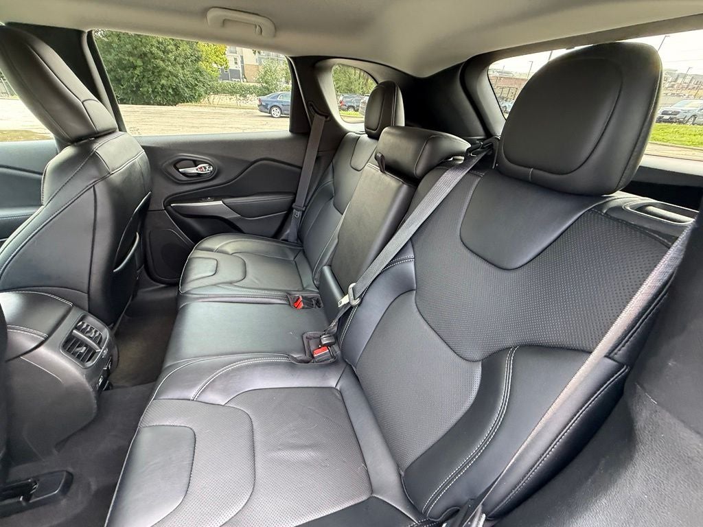 2022 Jeep Cherokee Latitude Lux