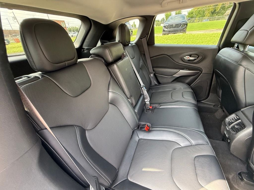 2022 Jeep Cherokee Latitude Lux