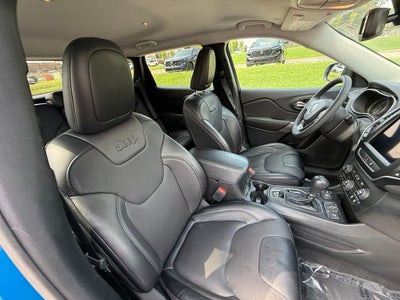 2022 Jeep Cherokee Latitude Lux