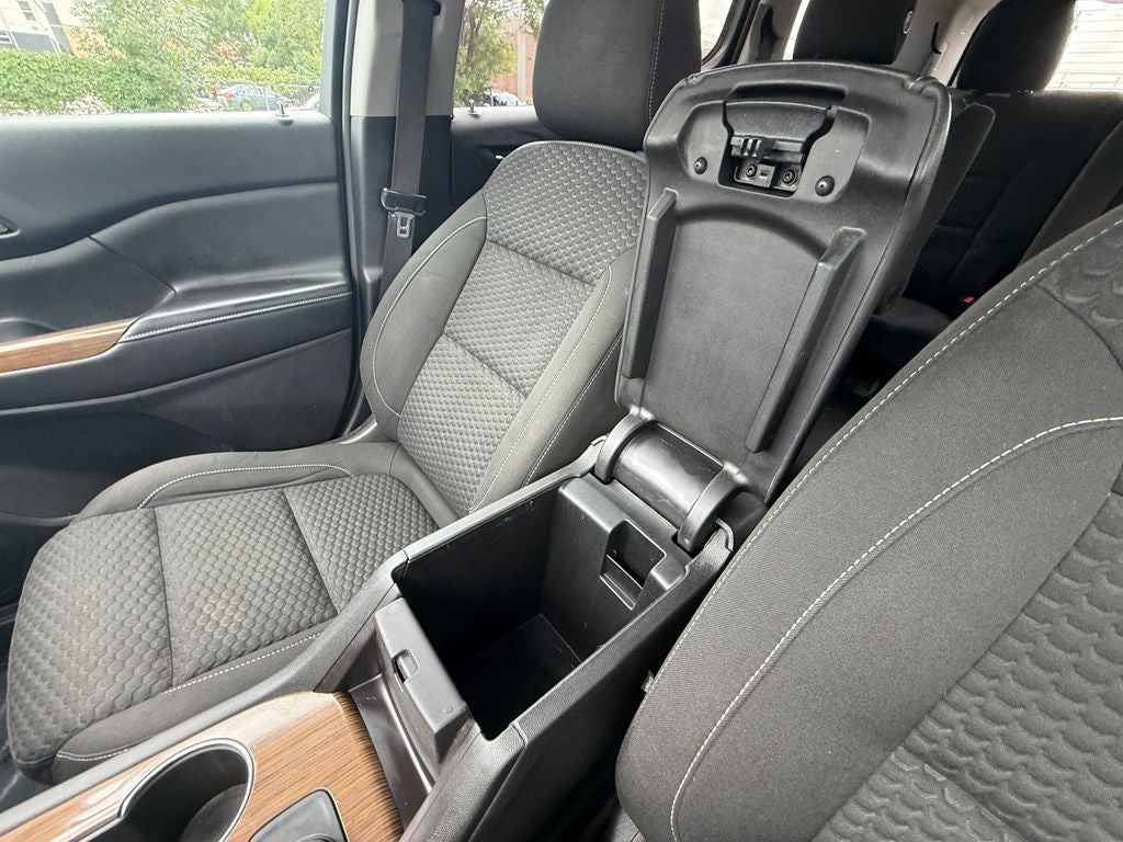 2018 GMC Acadia SLE-2