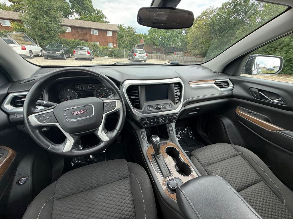 2018 GMC Acadia SLE-2