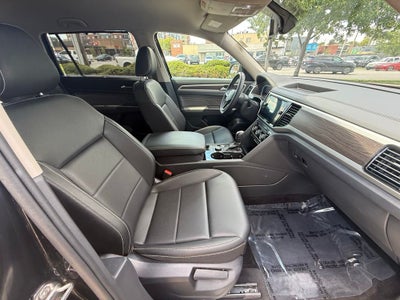 2023 Volkswagen Atlas 2.0T SE w/Technology
