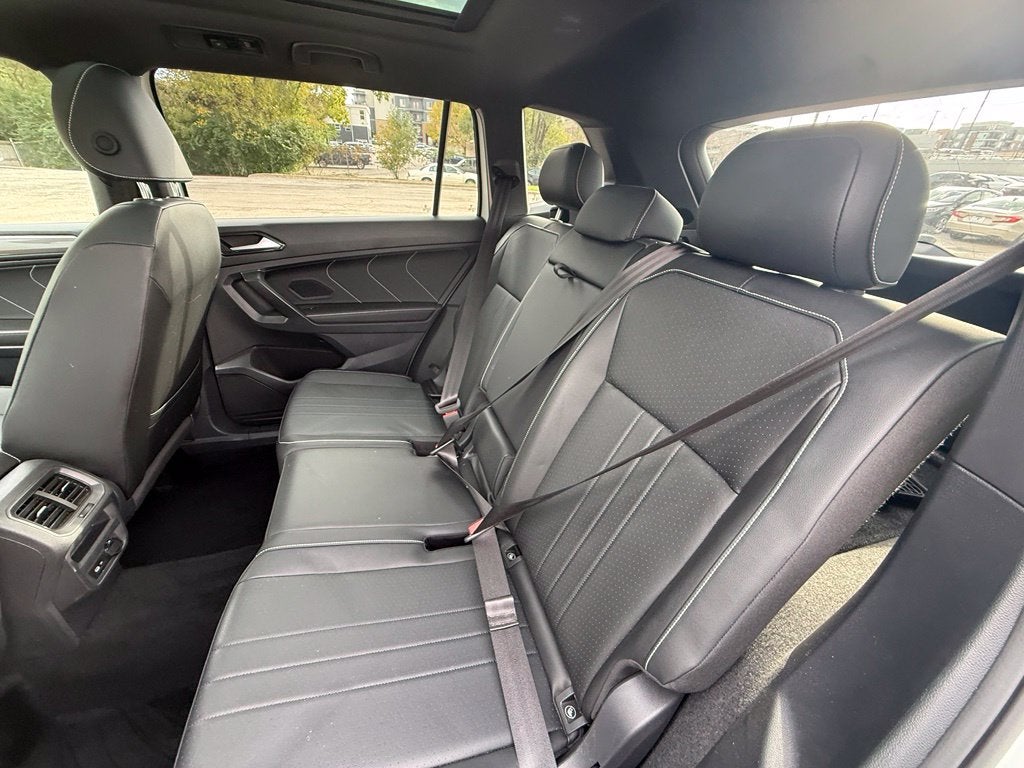 2022 Volkswagen Tiguan 2.0T SE R-Line Black
