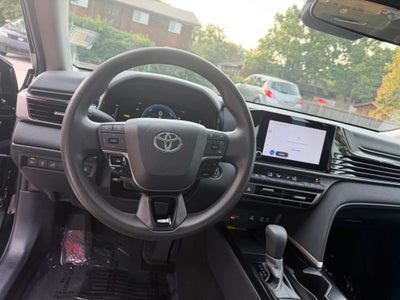 2025 Toyota Camry LE
