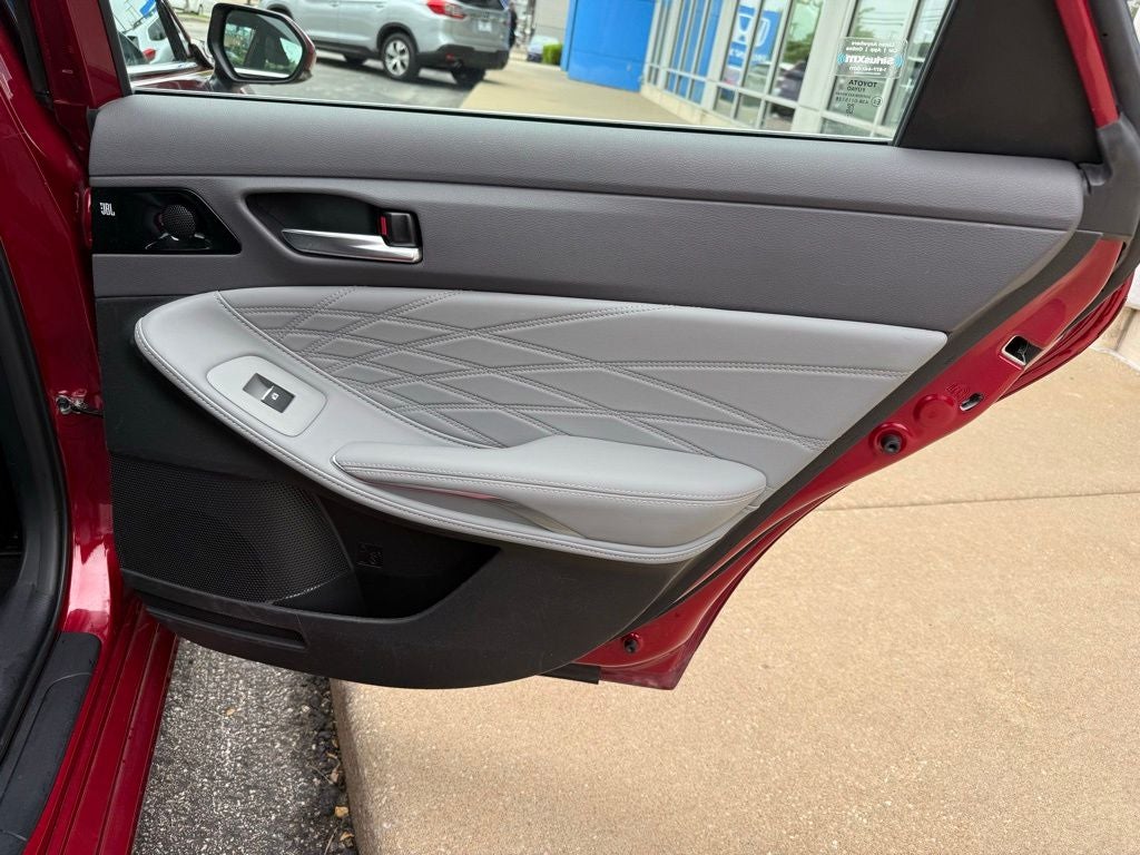 2022 Toyota Avalon Limited