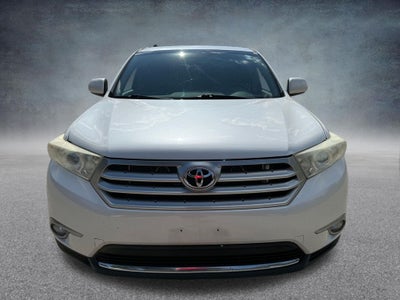 2013 Toyota Highlander SE