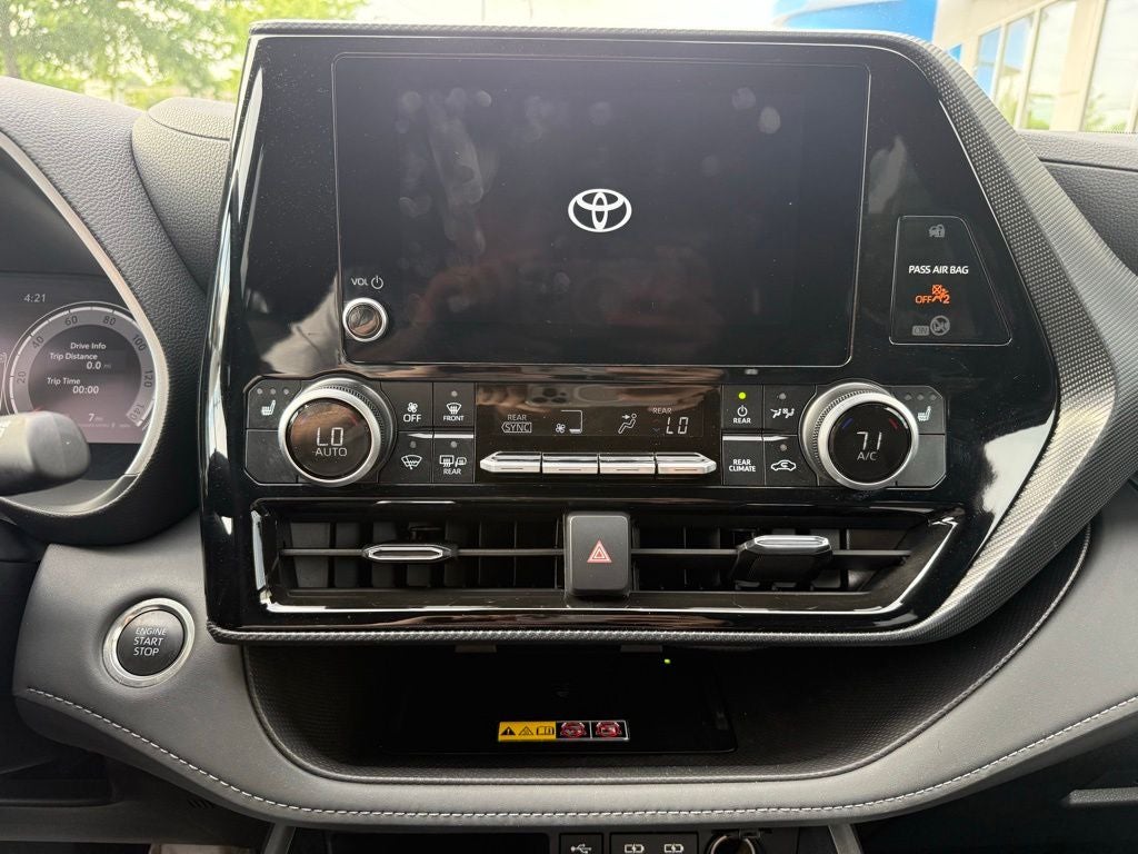 2025 Toyota Highlander XSE