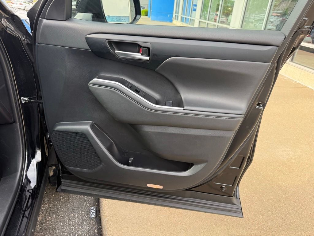 2025 Toyota Highlander XSE