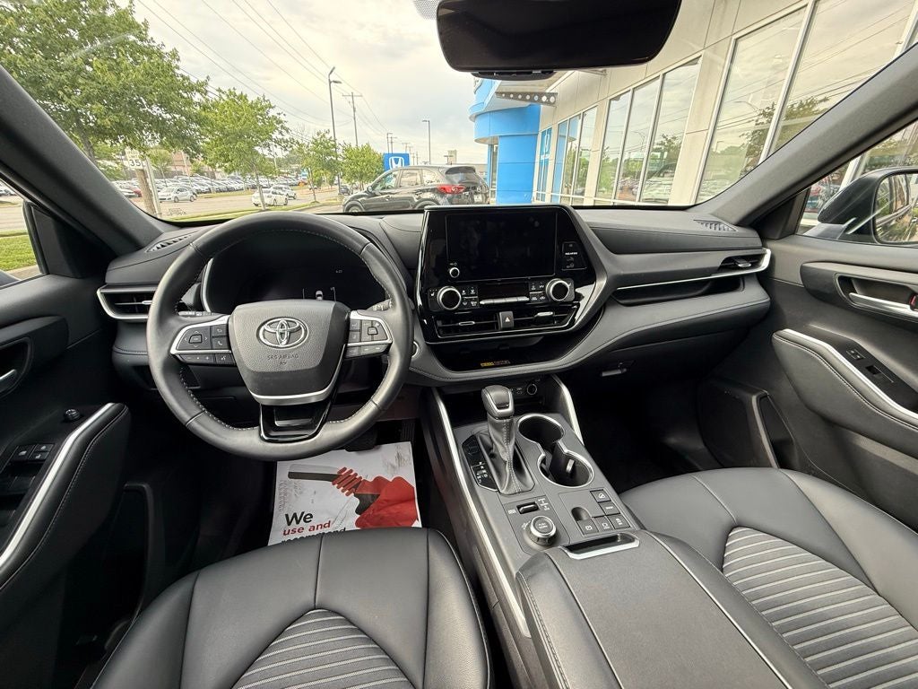 2025 Toyota Highlander XSE