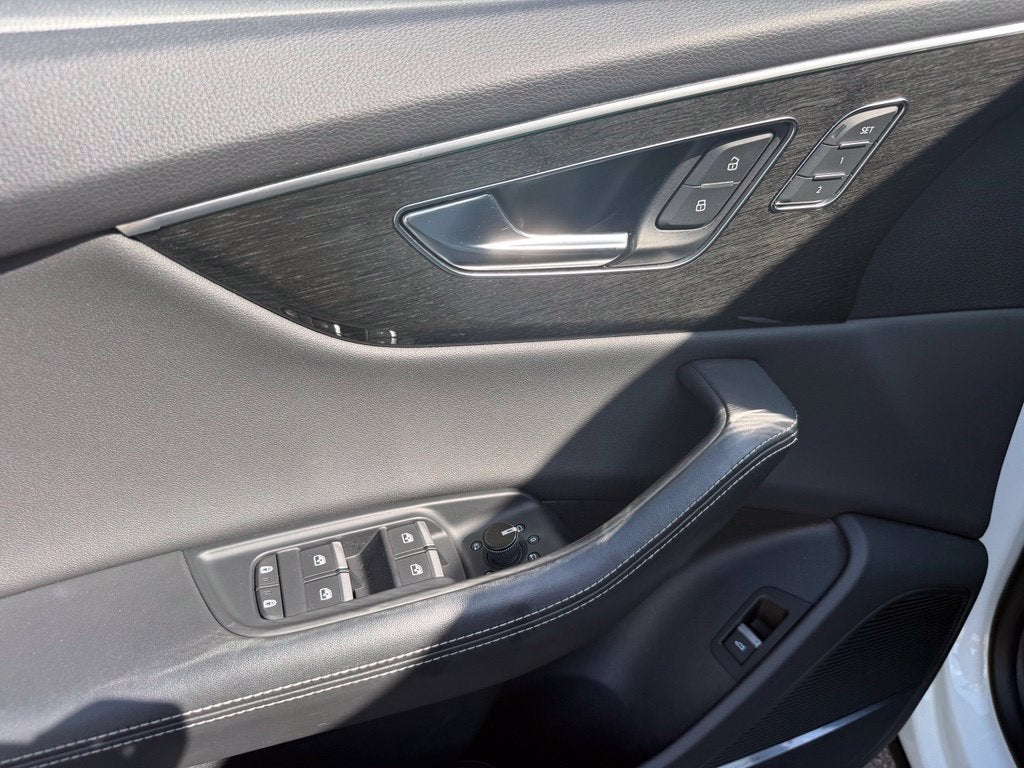 2022 Audi Q8 55 Prestige quattro