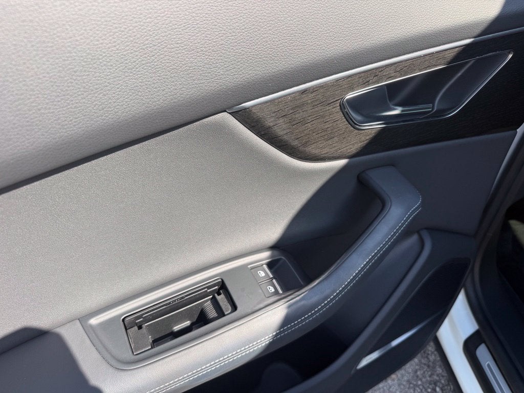 2022 Audi Q8 55 Prestige quattro