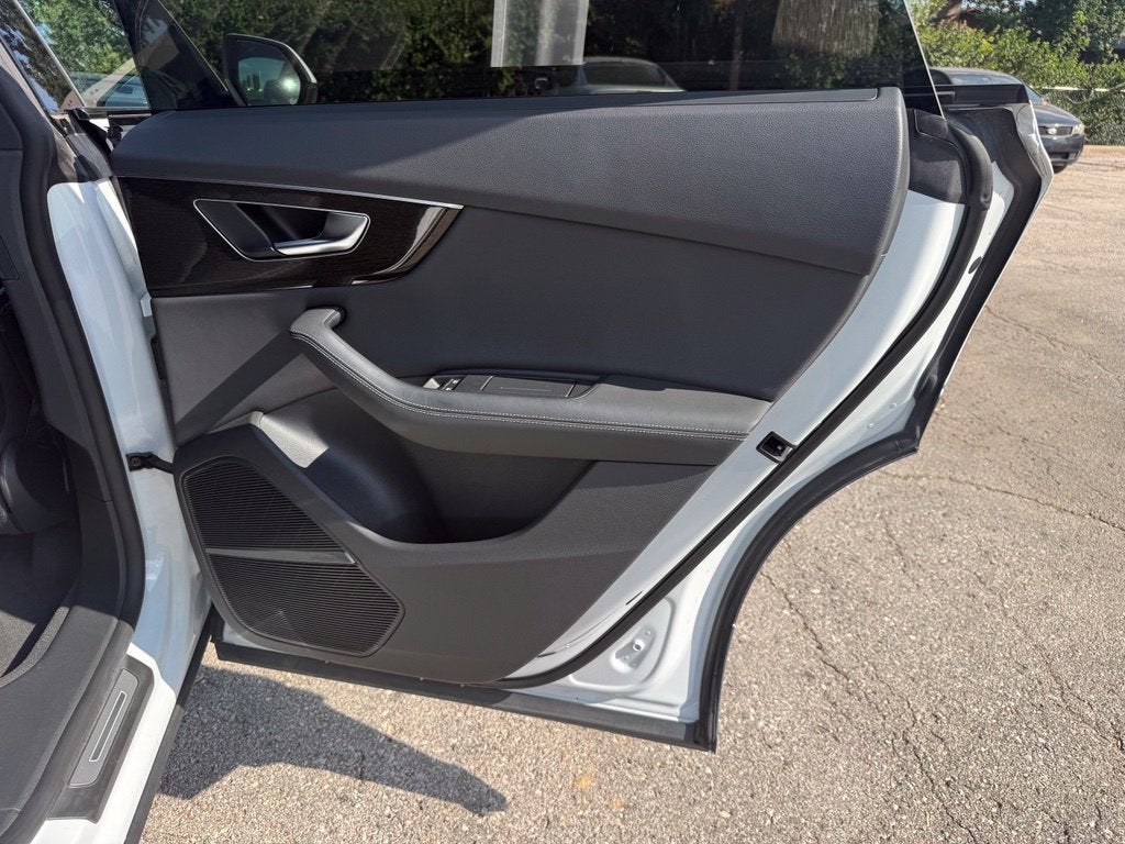 2022 Audi Q8 55 Prestige quattro