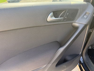 2014 Volkswagen Tiguan S