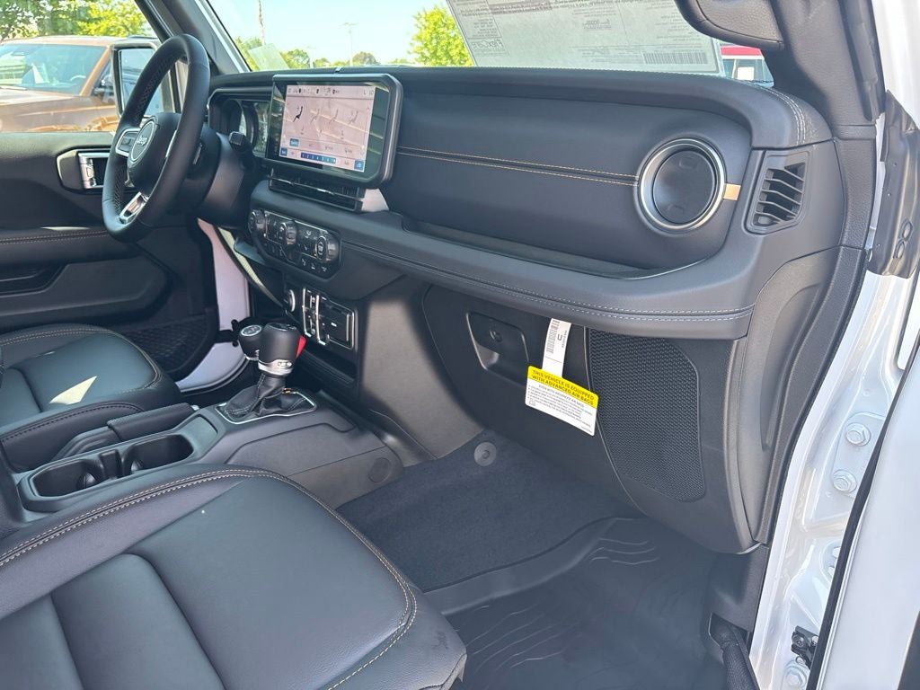 2027 Jeep Wrangler WRANGLER 4-DOOR SAHARA