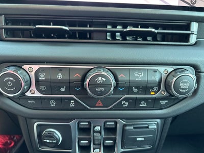 2027 Jeep Wrangler WRANGLER 4-DOOR SAHARA