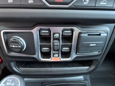 2027 Jeep Wrangler WRANGLER 4-DOOR SAHARA