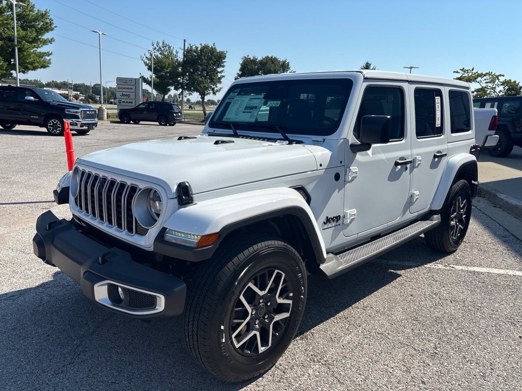 2027 Jeep Wrangler WRANGLER 4-DOOR SAHARA
