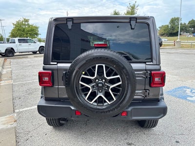 2027 Jeep Wrangler WRANGLER 4-DOOR SAHARA