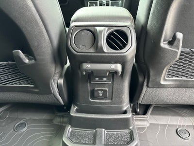 2027 Jeep Wrangler WRANGLER 4-DOOR SAHARA