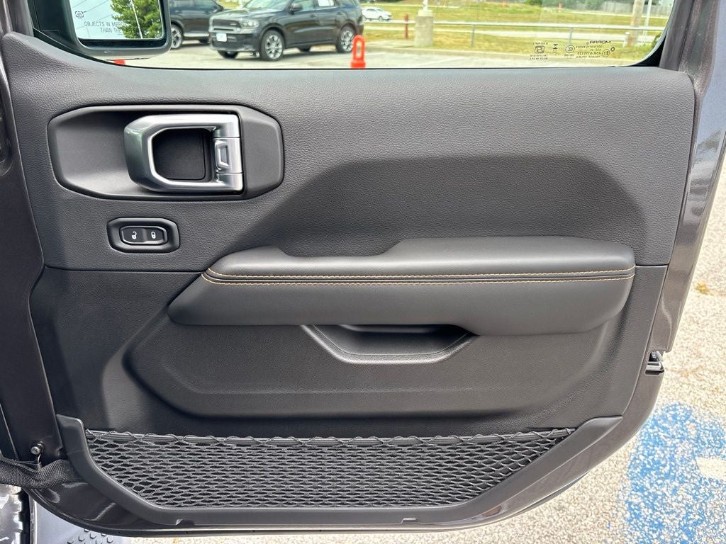 2027 Jeep Wrangler WRANGLER 4-DOOR SAHARA