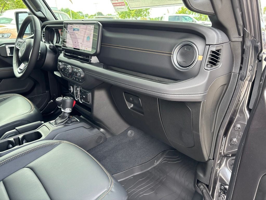 2027 Jeep Wrangler WRANGLER 4-DOOR SAHARA