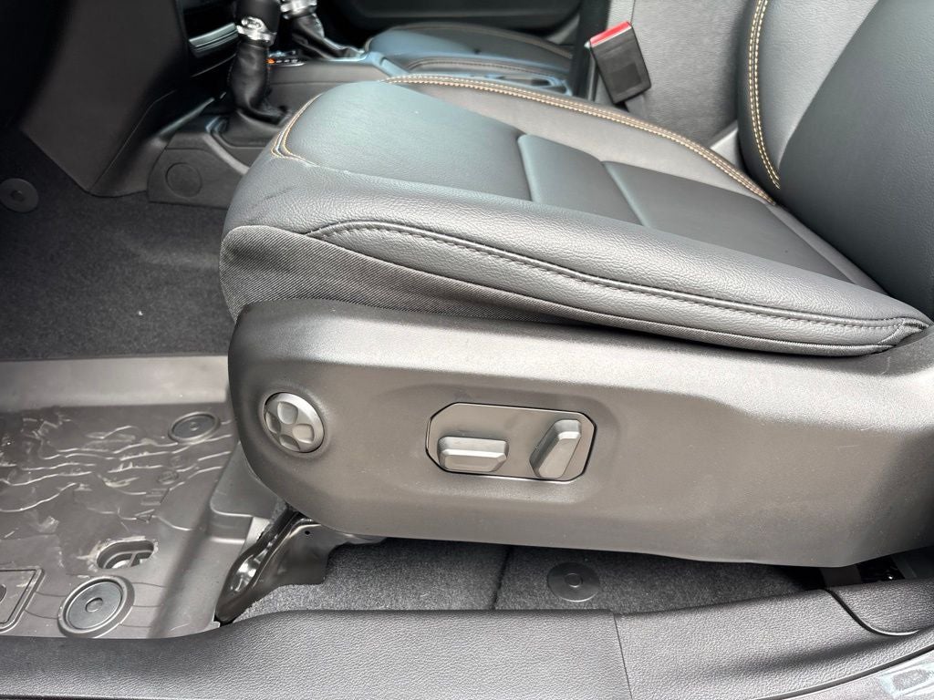 2027 Jeep Wrangler WRANGLER 4-DOOR SAHARA