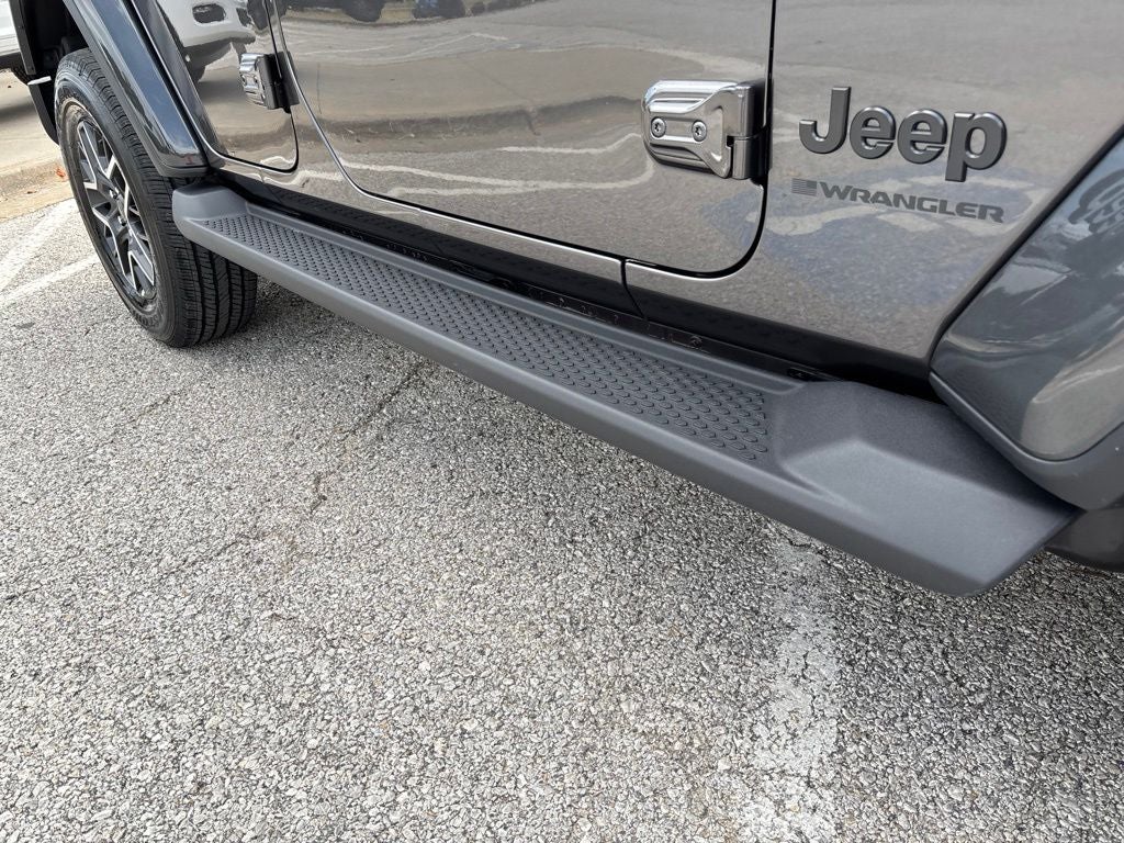 2027 Jeep Wrangler WRANGLER 4-DOOR SAHARA