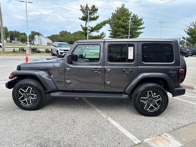 2027 Jeep Wrangler WRANGLER 4-DOOR SAHARA