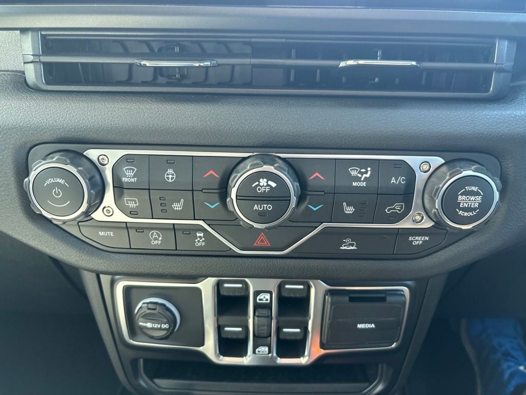 2026 Jeep Wrangler 4-Door Sport RHD 4x4