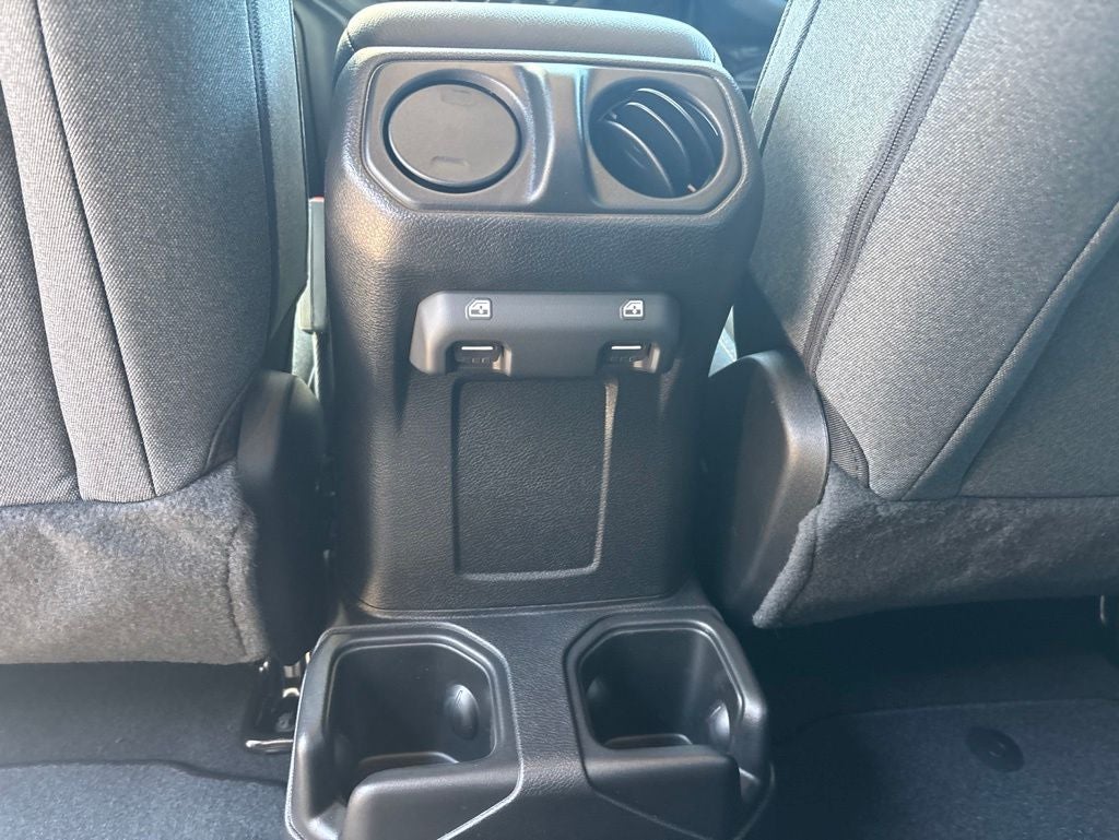2026 Jeep Wrangler 4-Door Sport RHD 4x4