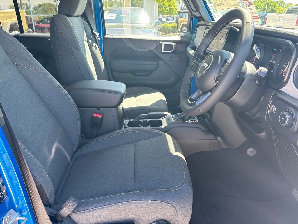 2026 Jeep Wrangler 4-Door Sport RHD 4x4