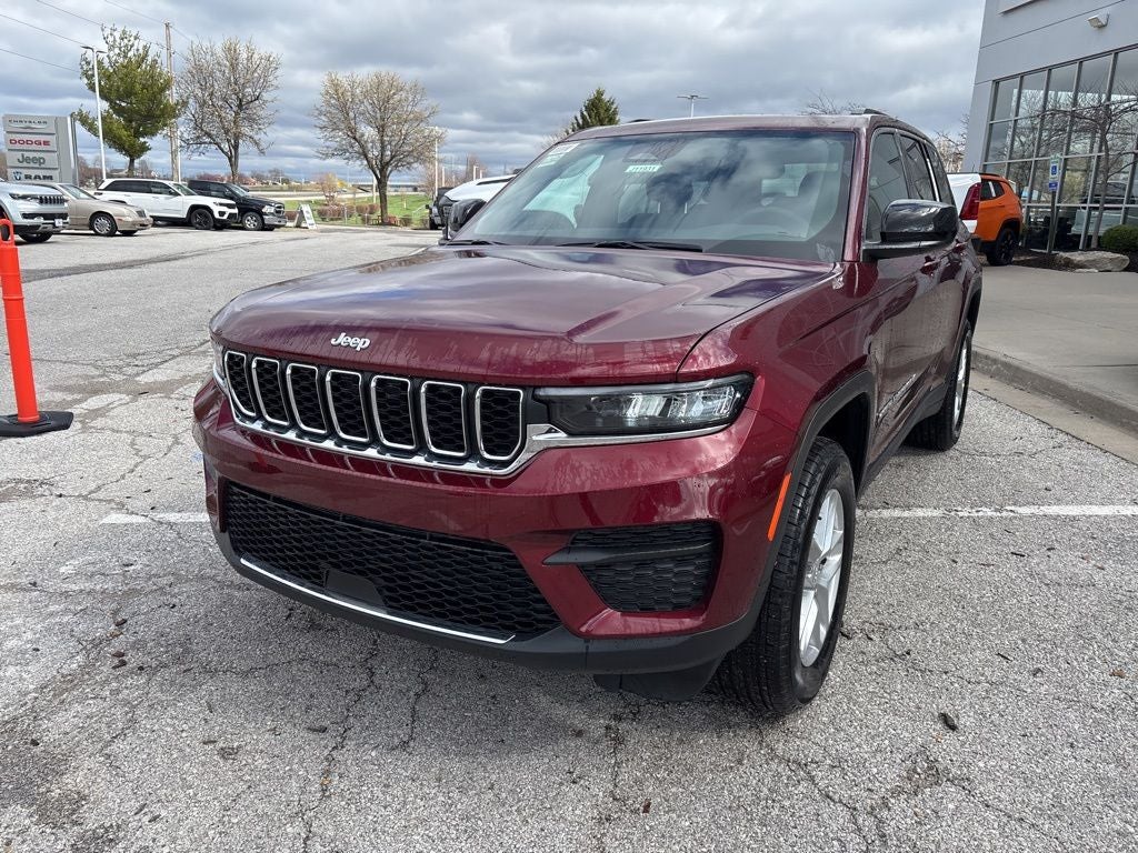 2026 Jeep Grand Cherokee GRAND CHEROKEE LAREDO X 4X4