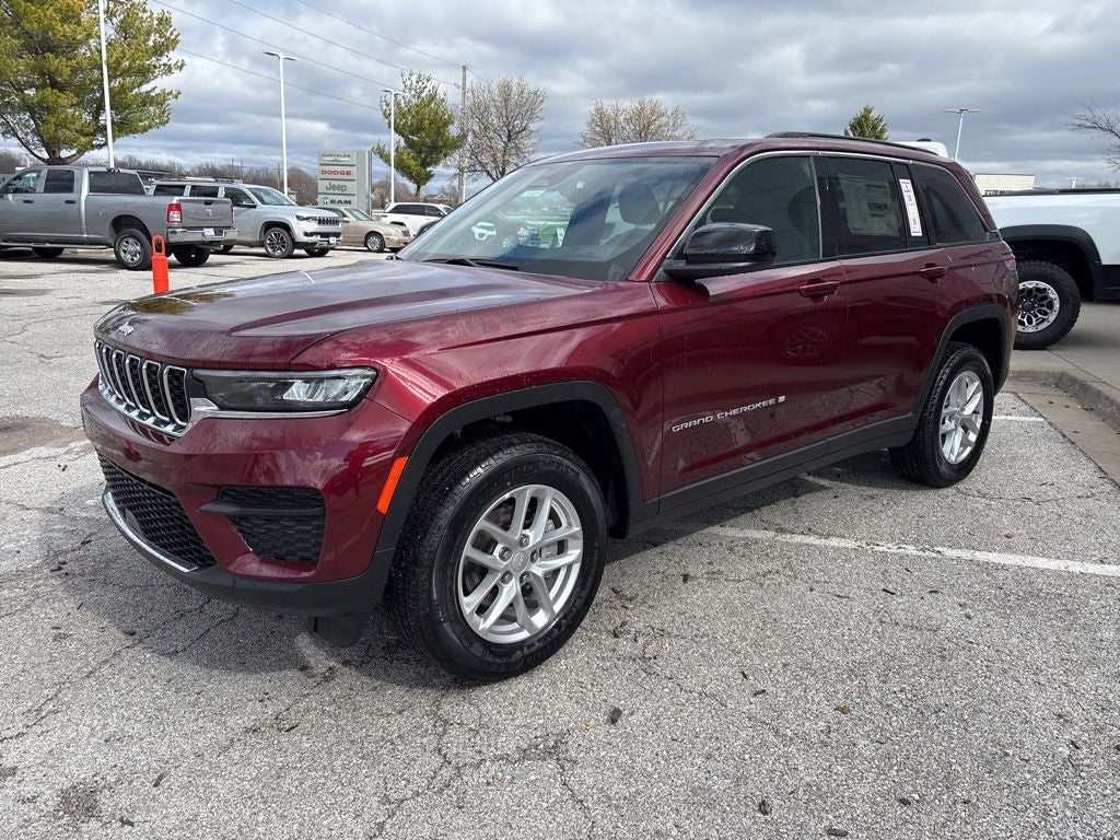 2026 Jeep Grand Cherokee GRAND CHEROKEE LAREDO X 4X4