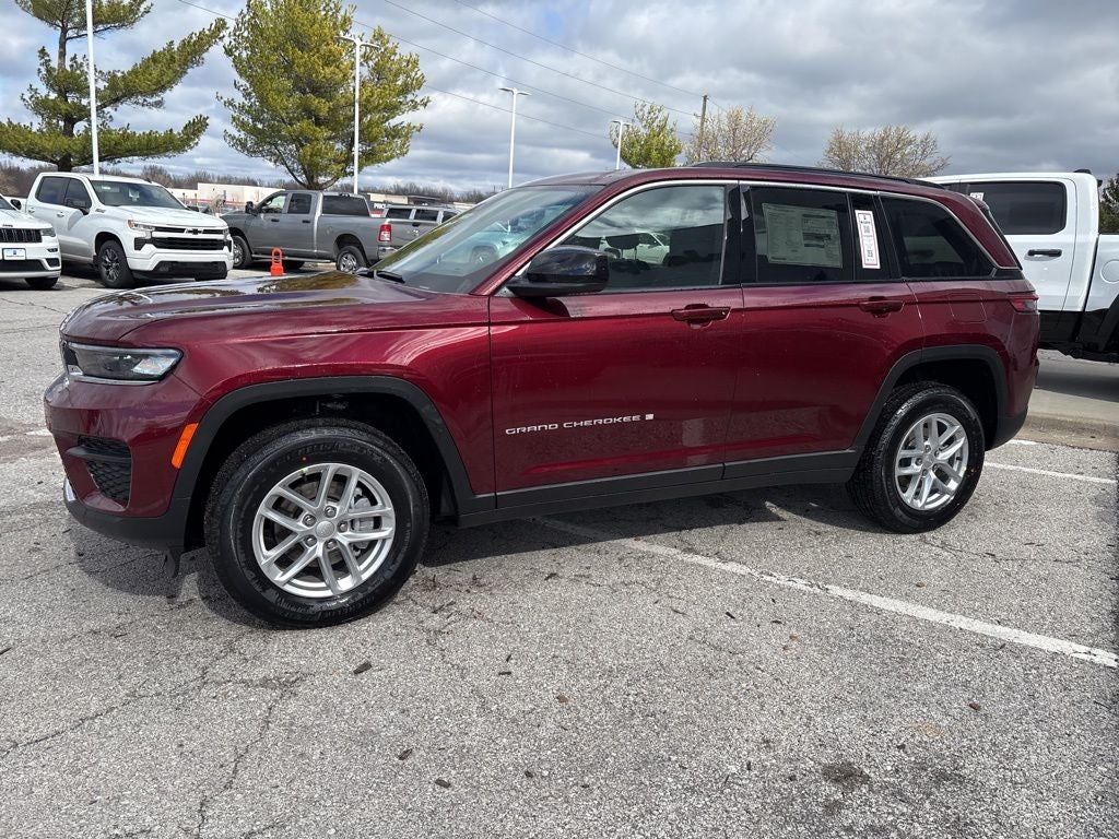 2026 Jeep Grand Cherokee GRAND CHEROKEE LAREDO X 4X4