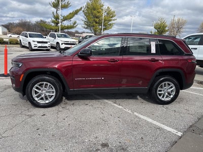 2026 Jeep Grand Cherokee GRAND CHEROKEE LAREDO X 4X4