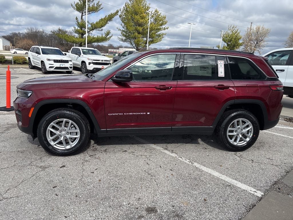 2026 Jeep Grand Cherokee GRAND CHEROKEE LAREDO X 4X4