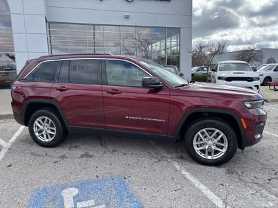 2026 Jeep Grand Cherokee GRAND CHEROKEE LAREDO X 4X4